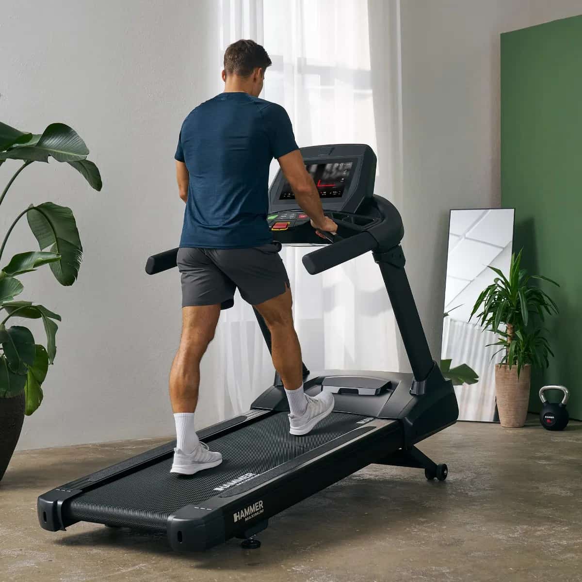 Laufband TR 8000 ´25