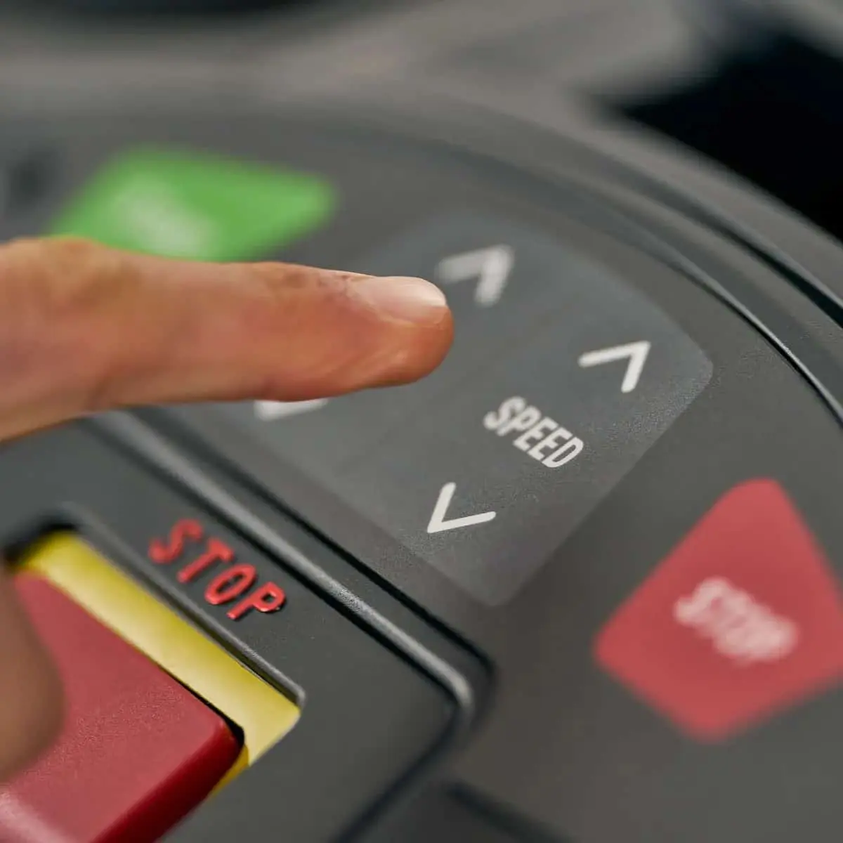 Laufband TR 8000 ´25